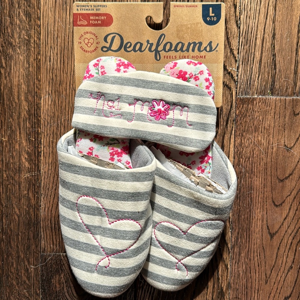 NEW Mothers Day DearFOAM SIZE 9-10